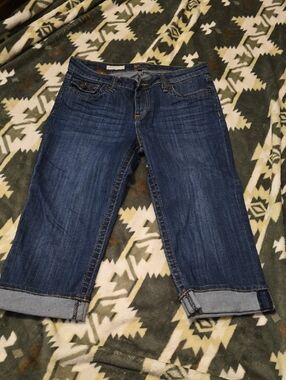 KUT  NATALIE Dark Blue Cropped Capri Jeans